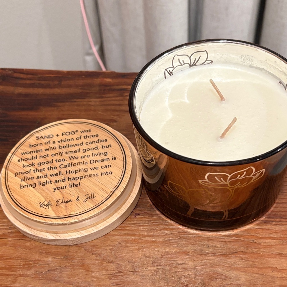 SAND + FOG Floral Two-Wick Scented  Goji Berry Candle